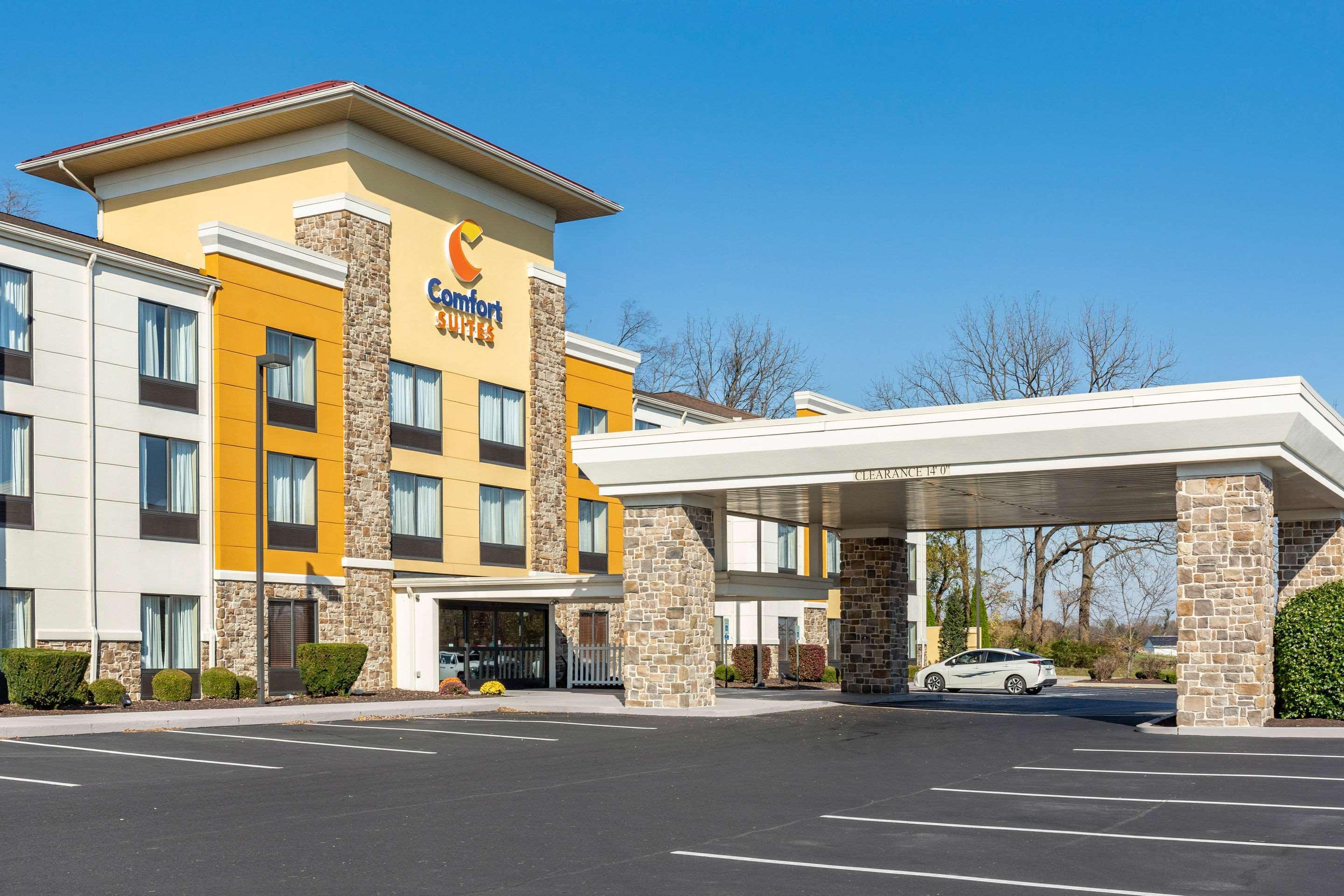 Comfort Suites Lancaster Amish Country Smoketown  Exterior photo